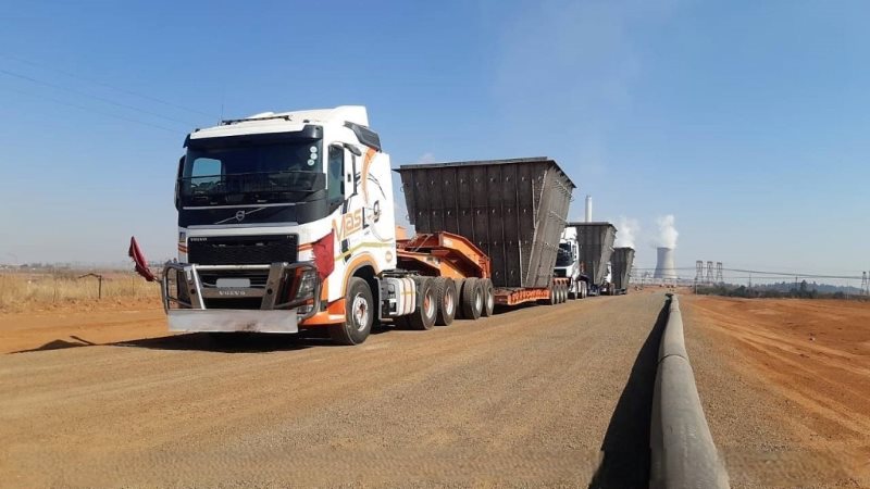 Steel Plateworks Silos Delivery to Site